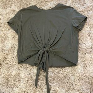 Lululemon top